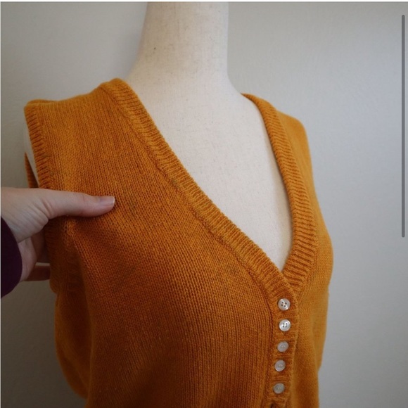 Gerard Works Mustard Yellow Button Down VNeck Sweater Vest Size Small - Picture 3 of 6